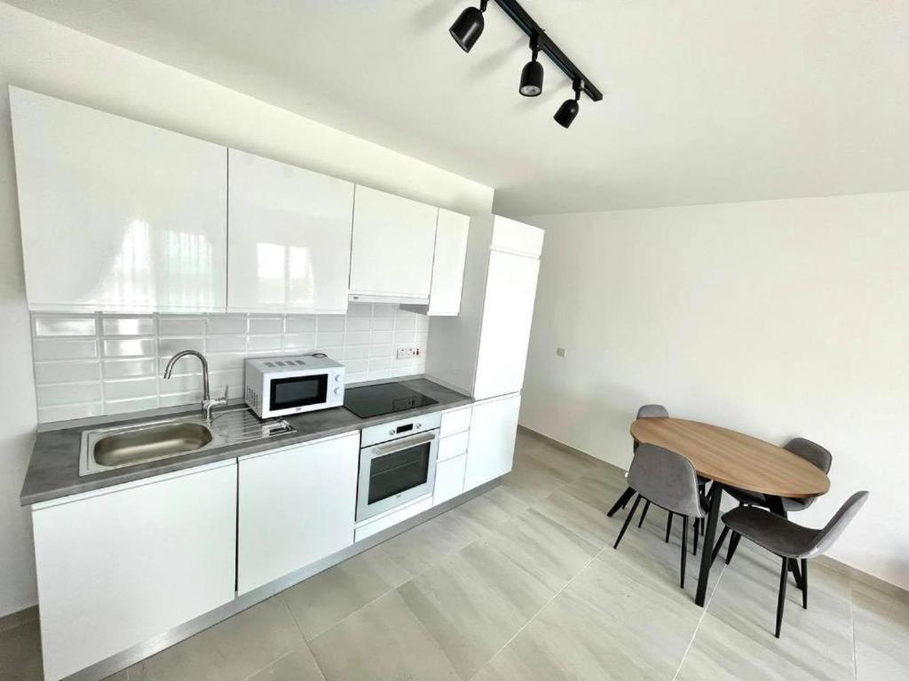 Sweetness Apartment By The Sea Vokolidha ภายนอก รูปภาพ